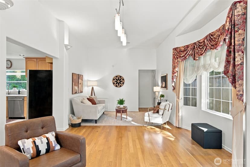 Property photo for 6605 SE 24th Street, Mercer Island photo 6