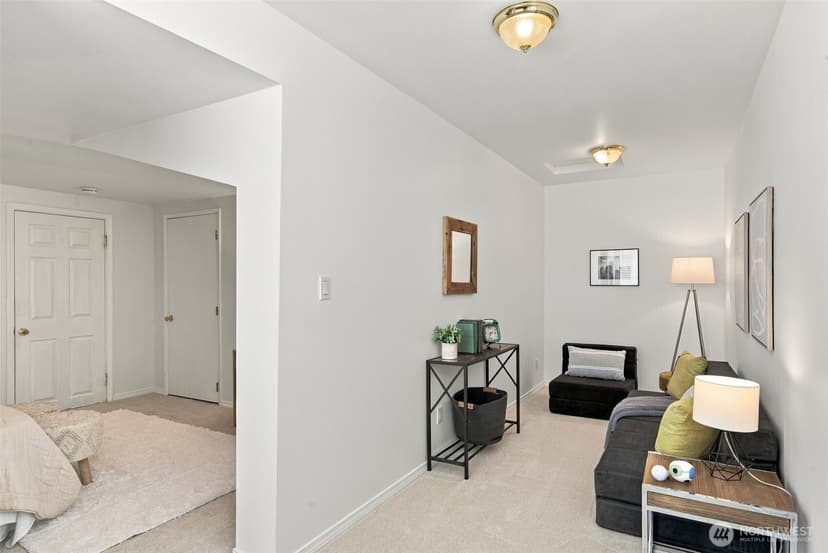 Property photo for 6605 SE 24th Street, Mercer Island photo 29
