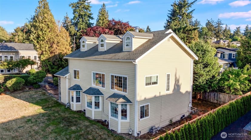 Property photo for 6605 SE 24th Street, Mercer Island photo 34