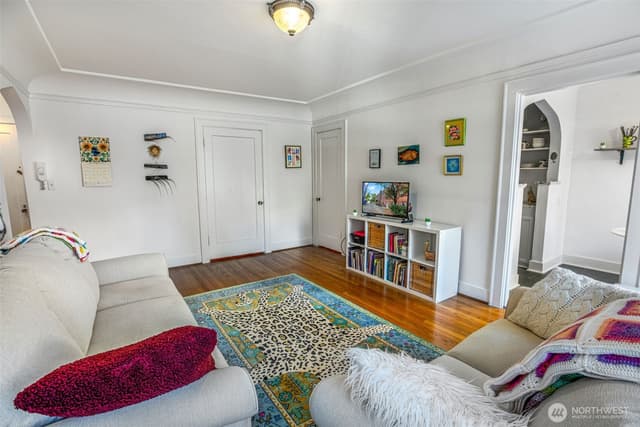 Property photo for 1605 E Olive Street #208, Seattle photo 5