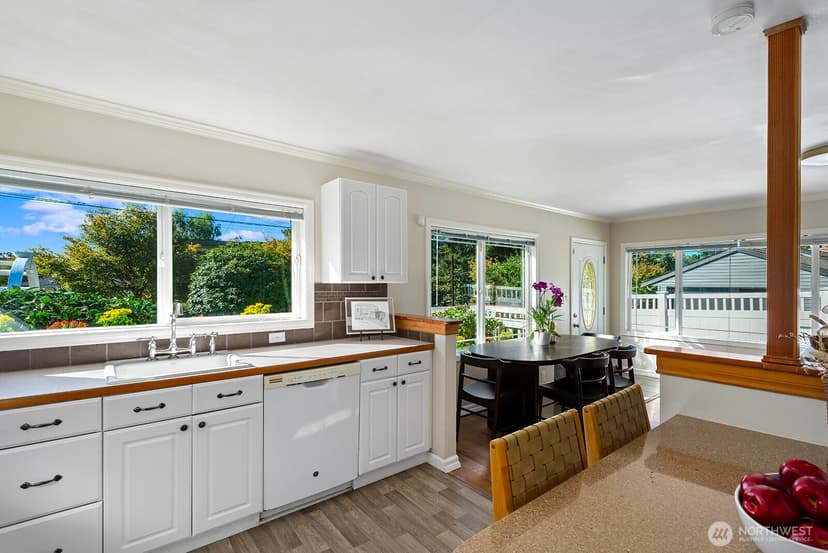 Property photo for 3610 SW Kenyon Street, Seattle photo 12