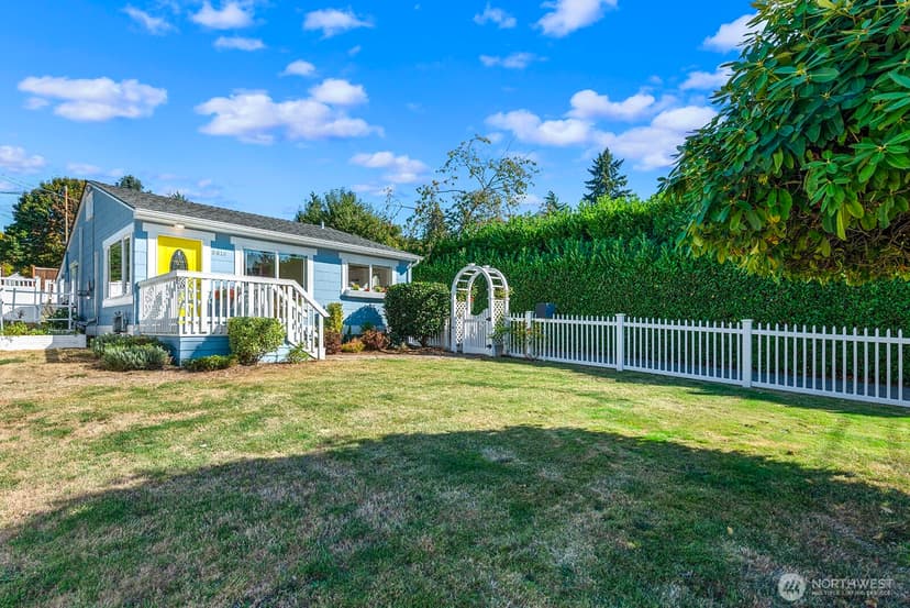 Property photo for 3610 SW Kenyon Street, Seattle photo 27
