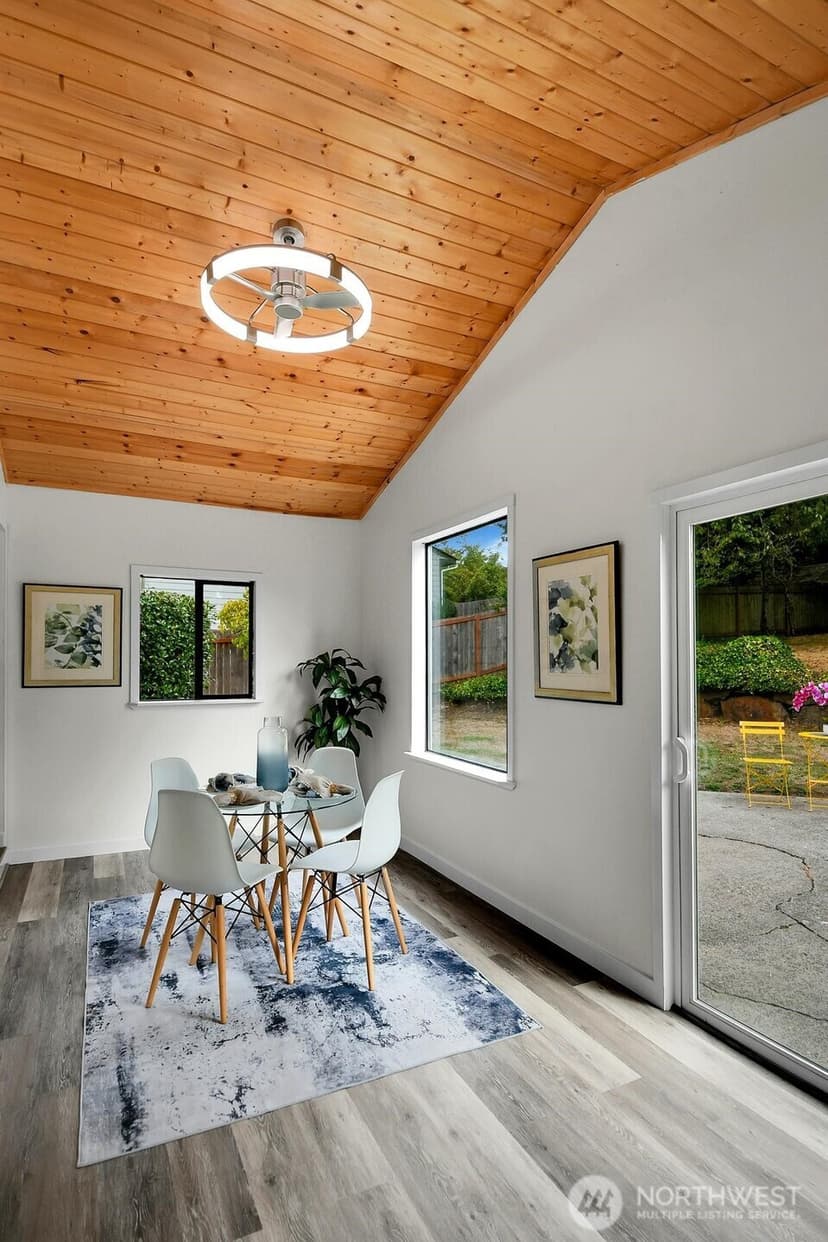 Property photo for 1321 N Skyline Drive, Tacoma photo 15
