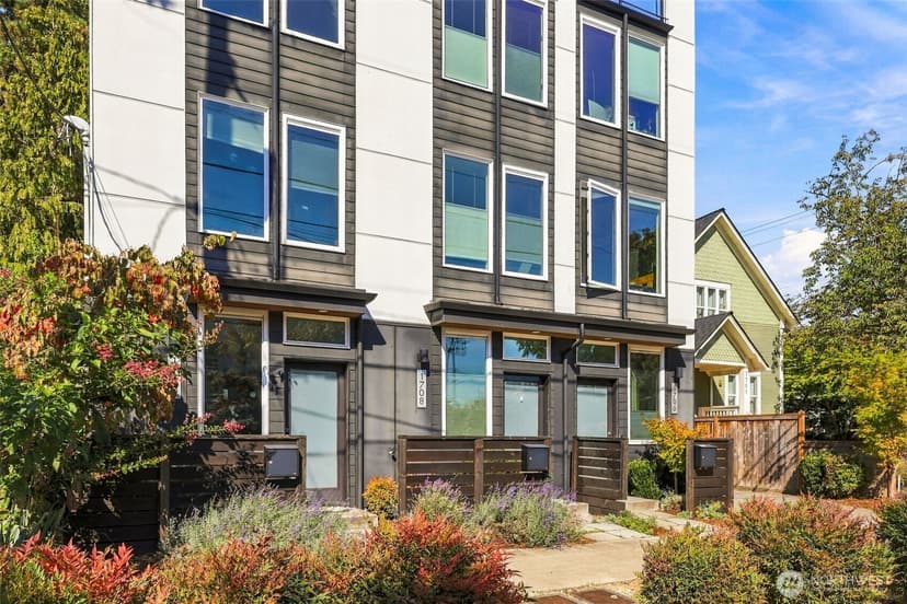 Property photo for 1708 NW 63rd Street, Seattle photo 2