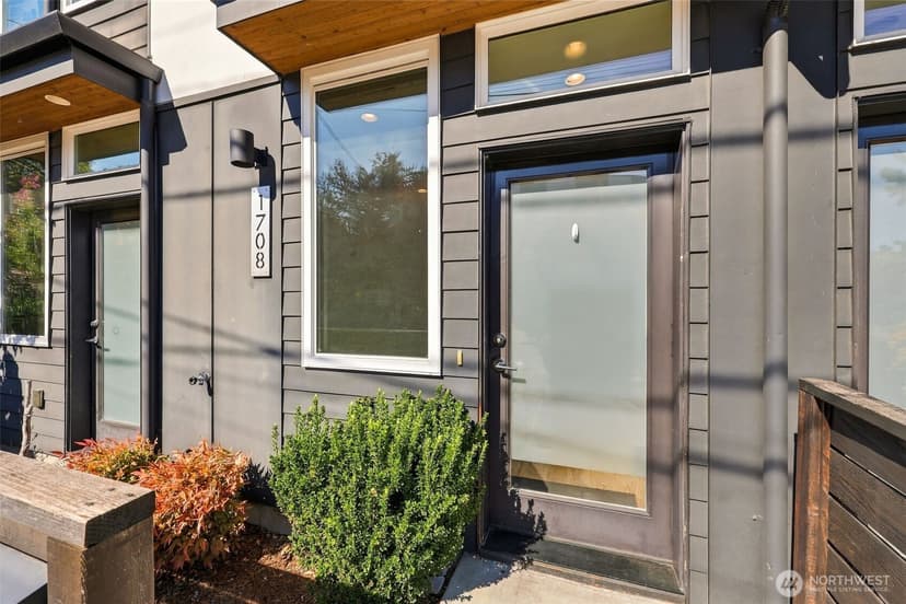 Property photo for 1708 NW 63rd Street, Seattle photo 4