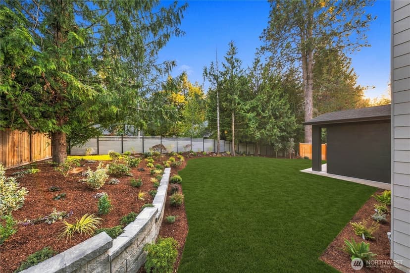 Property photo for 10237 SE 6th Street, Bellevue photo 40