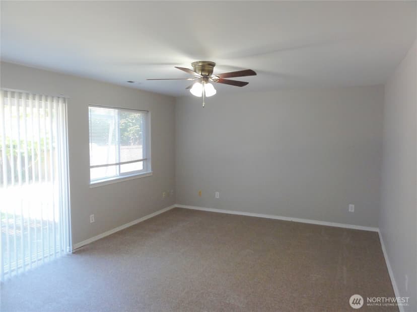 Property photo for 34231 31st Avenue SW, Federal Way photo 17