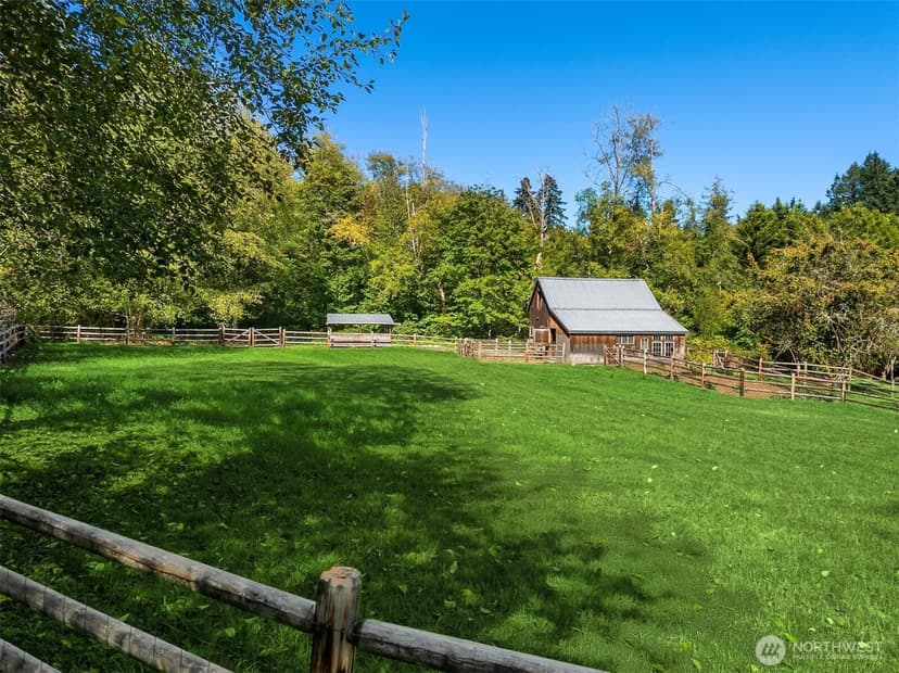 Property photo for 7183 NE Eagle Harbor Drive NE, Bainbridge Island photo 37