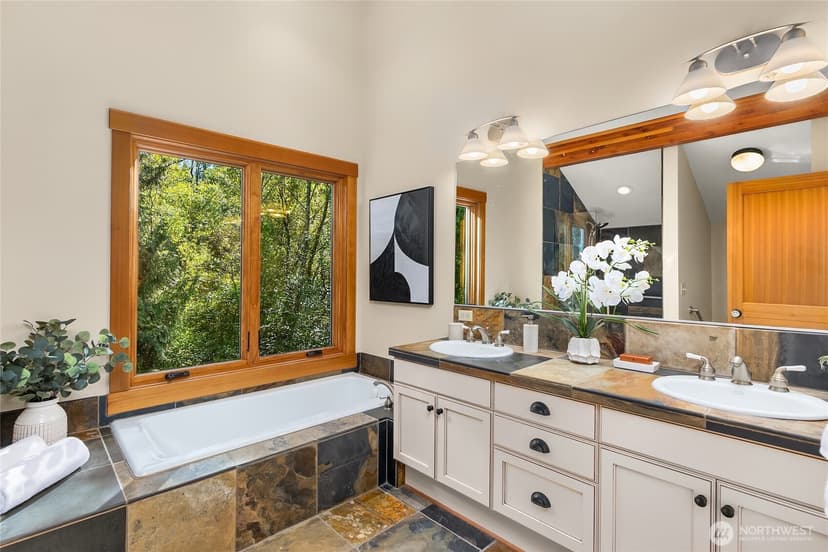 Property photo for 7183 NE Eagle Harbor Drive NE, Bainbridge Island photo 24