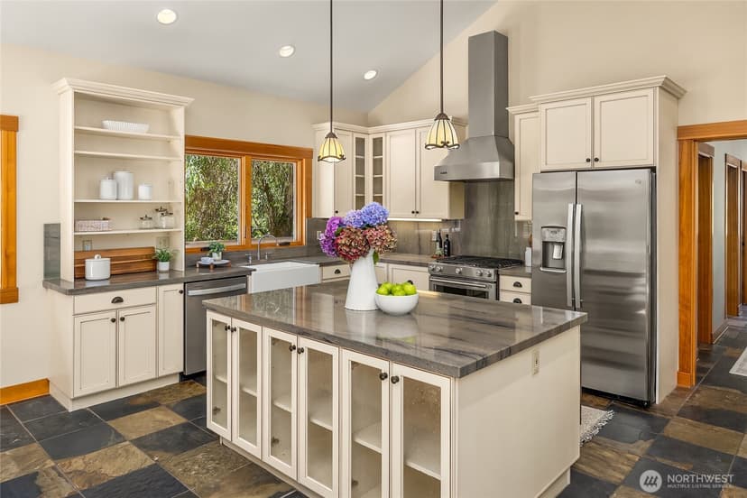 Property photo for 7183 NE Eagle Harbor Drive NE, Bainbridge Island photo 14