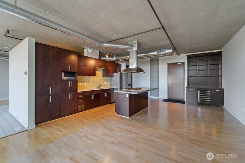 Property photo for 2720 3rd Avenue #1002, Seattle photo 4