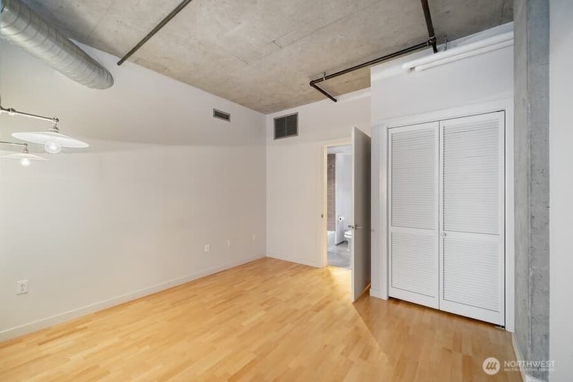 Property photo for 2720 3rd Avenue #1002, Seattle photo 9