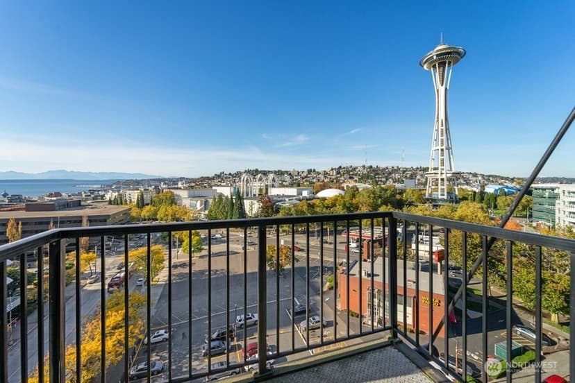 Property photo for 2720 3rd Avenue #1002, Seattle