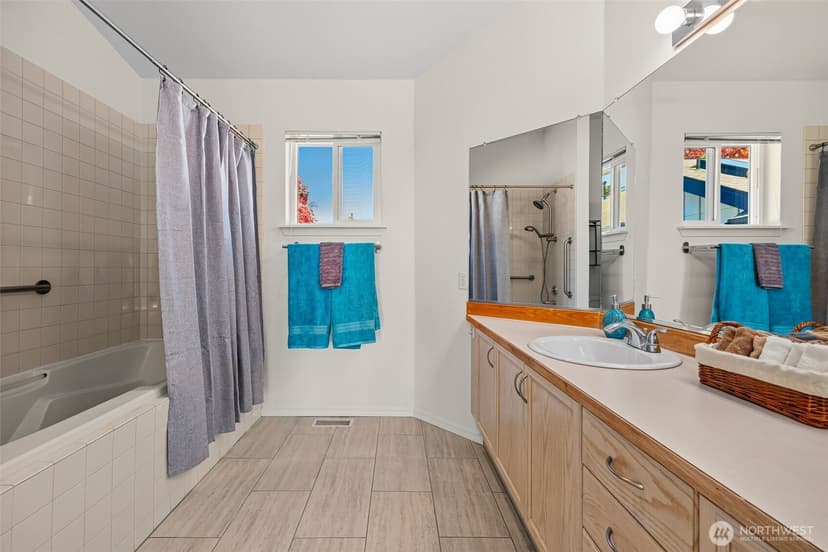 Property photo for 22619 4th Avenue W #103, Bothell photo 16