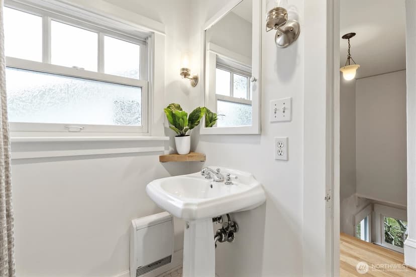 Property photo for 419 Wheeler Street, Seattle photo 21