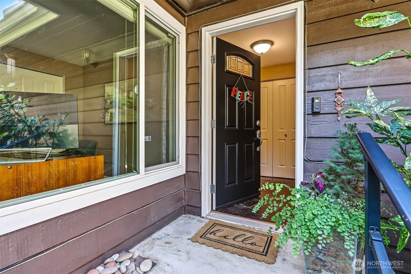 Property photo for 2526 204th Street SW, Lynnwood photo 5