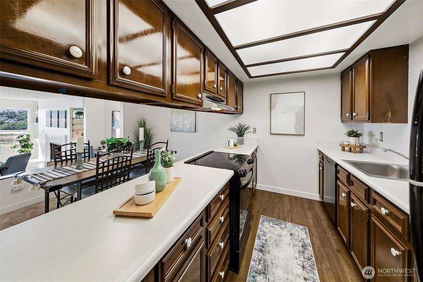 Property photo for 2221 Gilman Drive W #303, Seattle photo 7