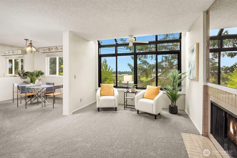 Property photo for 9710 5th Avenue NE #503, Seattle photo 6