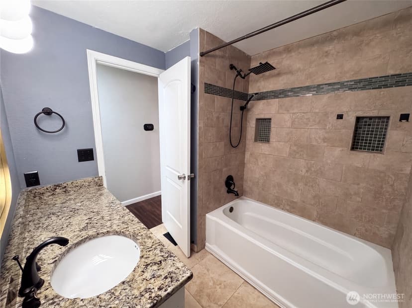 Property photo for 7022 160th Street Court E, Puyallup photo 11