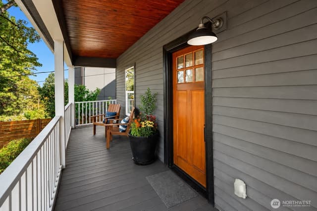 Property photo for 906 29th Avenue, Seattle photo 3