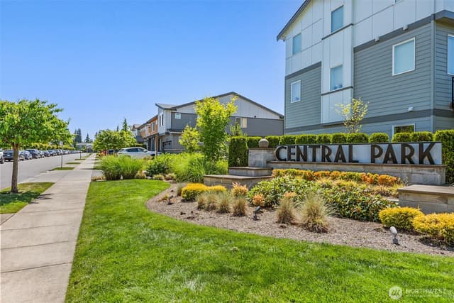 Property photo for 19409 36th Avenue SE #D, Bothell