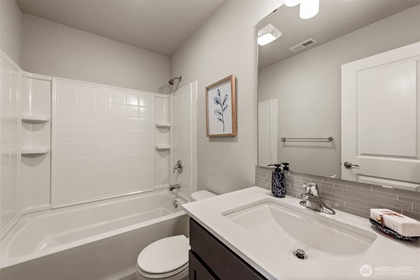 Property photo for 19409 36th Avenue SE #D, Bothell photo 16