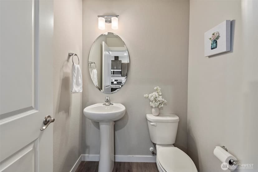 Property photo for 19409 36th Avenue SE #D, Bothell photo 9