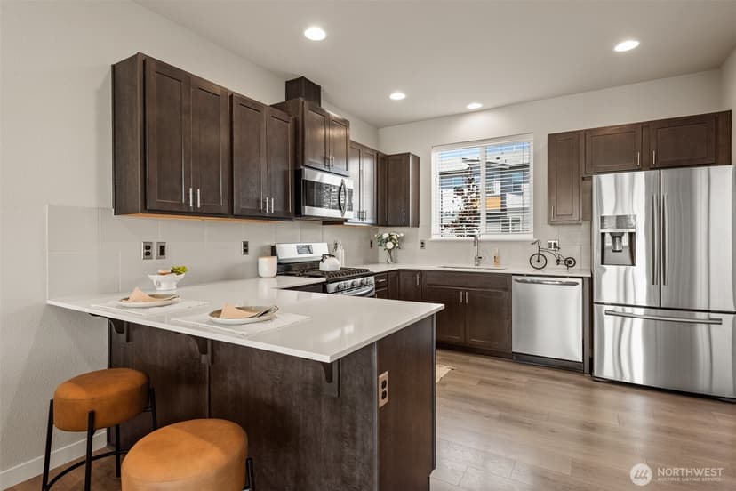 Property photo for 19409 36th Avenue SE #D, Bothell photo 6
