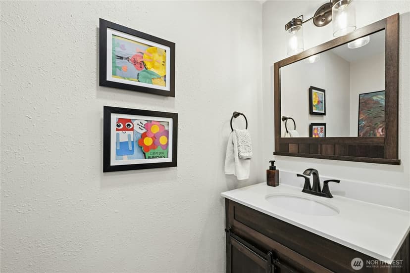 Property photo for 209 NE Mulberry Lane, Bremerton photo 12
