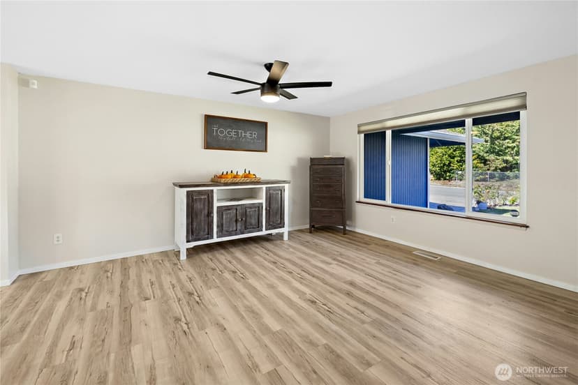 Property photo for 209 NE Mulberry Lane, Bremerton photo 4