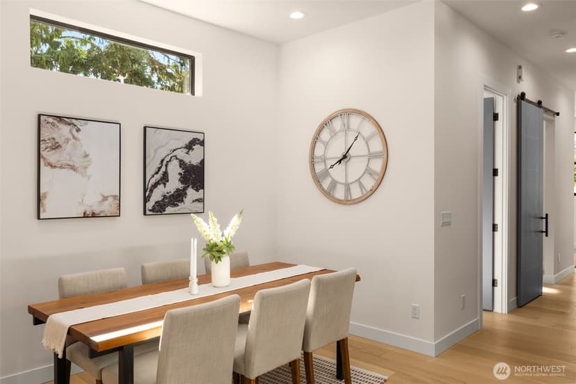 Property photo for 2731 50th Avenue SW, Seattle photo 11