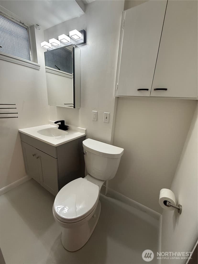 Property photo for 5203 56th Avenue S, Seattle photo 24
