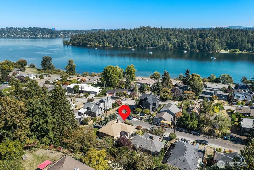 Property photo for 5203 56th Avenue S, Seattle photo 32