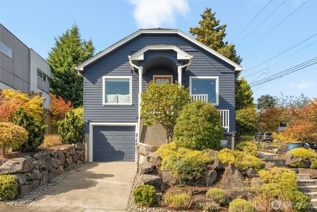 Property photo for 2301 19th Avenue S, Seattle photo 3