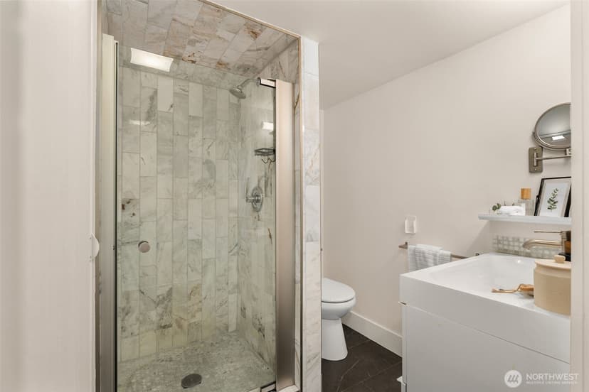 Property photo for 2301 19th Avenue S, Seattle photo 21