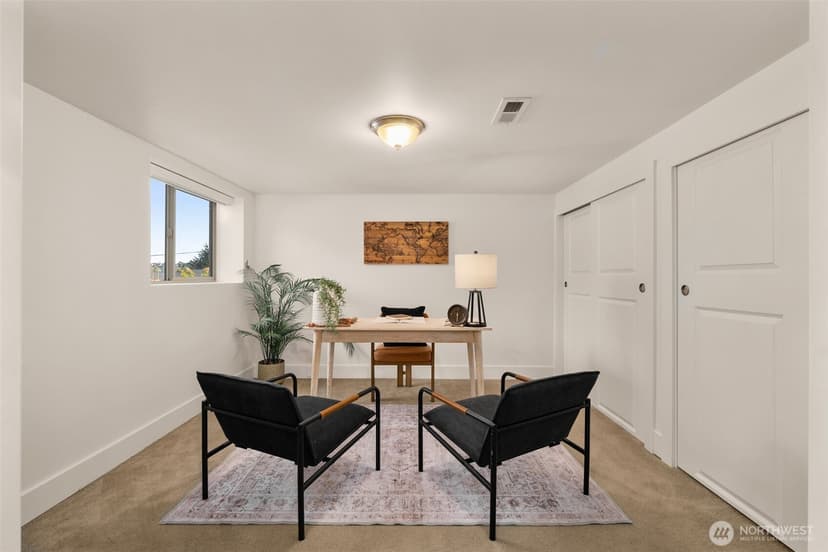 Property photo for 2301 19th Avenue S, Seattle photo 20