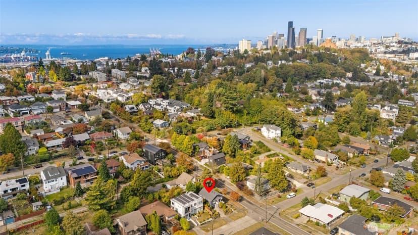 Property photo for 2301 19th Avenue S, Seattle photo 28