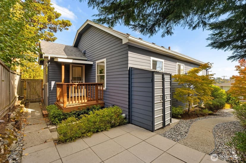 Property photo for 2301 19th Avenue S, Seattle photo 25