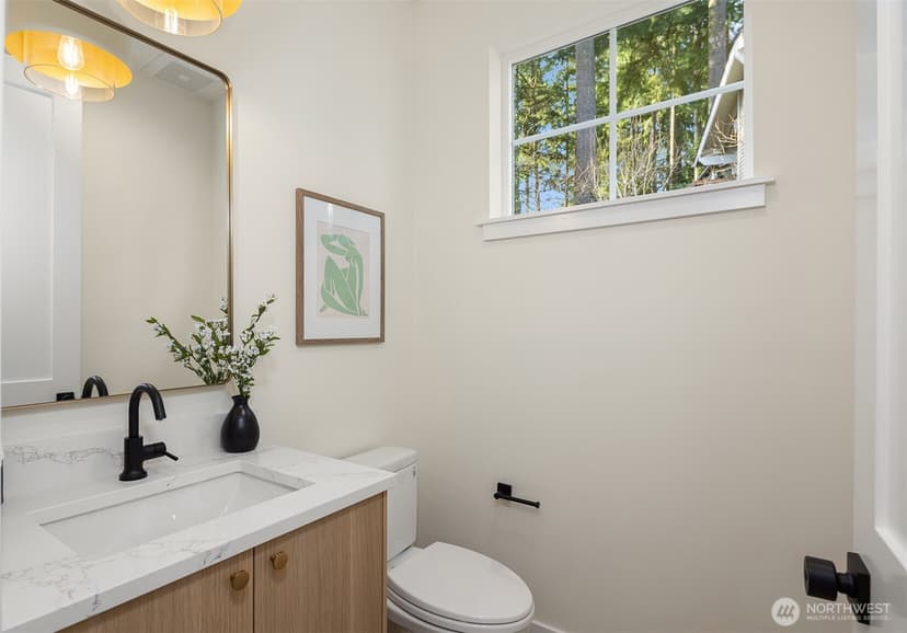 Property photo for 11810 NE 103rd Place, Kirkland photo 16