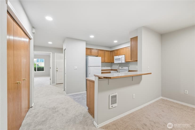 Property photo for 11421 8th Avenue W #AA102, Everett photo 10