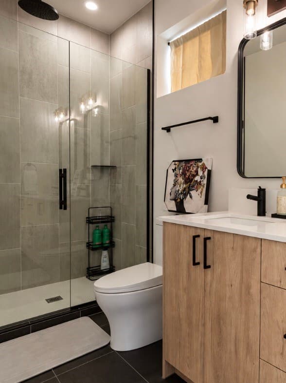 Property photo for 1122 13th Avenue #A, Seattle photo 31