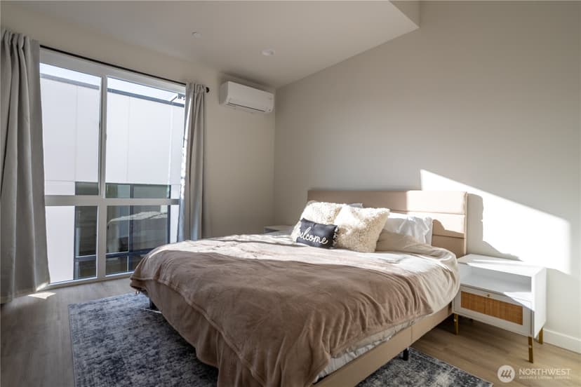 Property photo for 1122 13th Avenue #A, Seattle photo 26