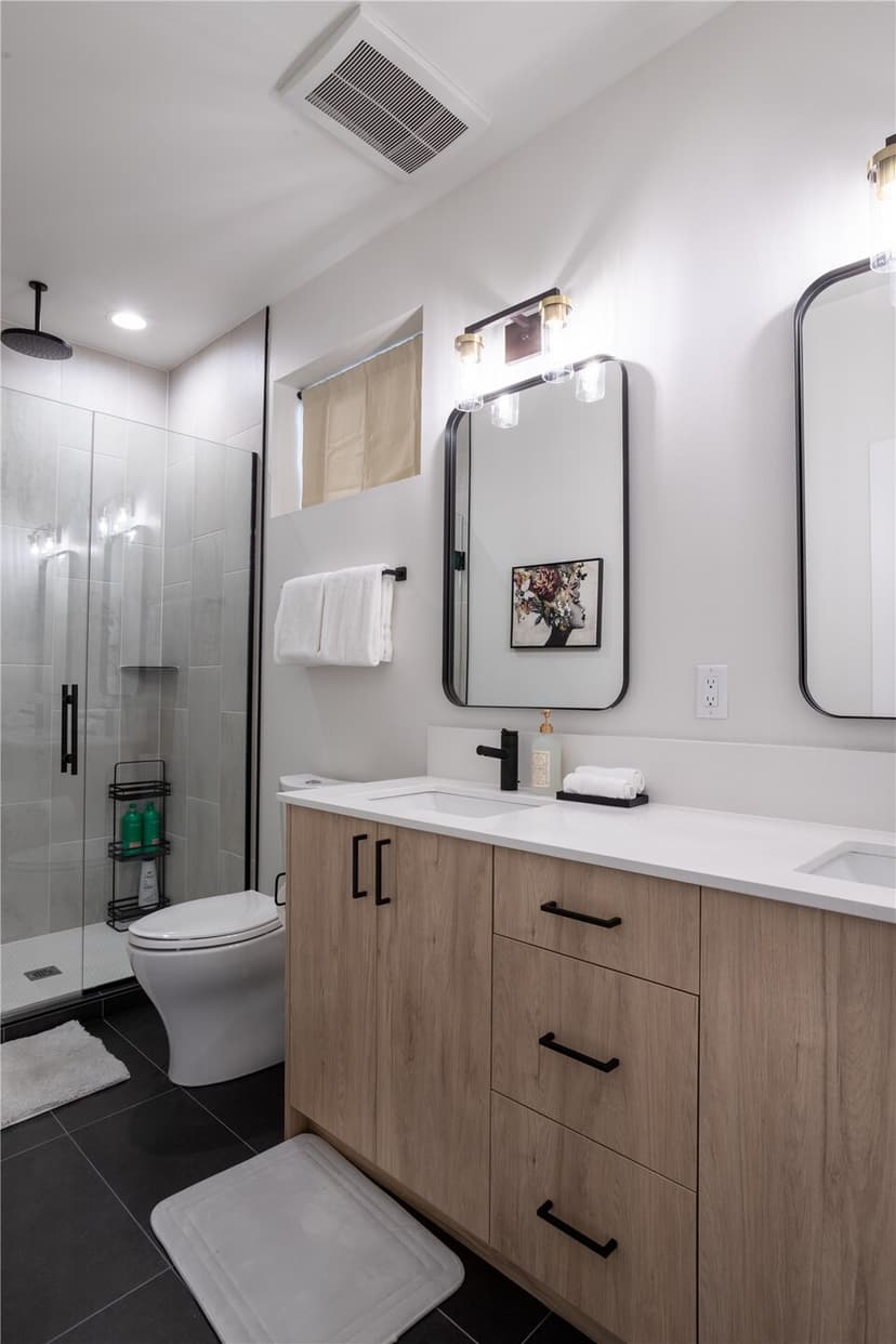 Property photo for 1122 13th Avenue #A, Seattle photo 29