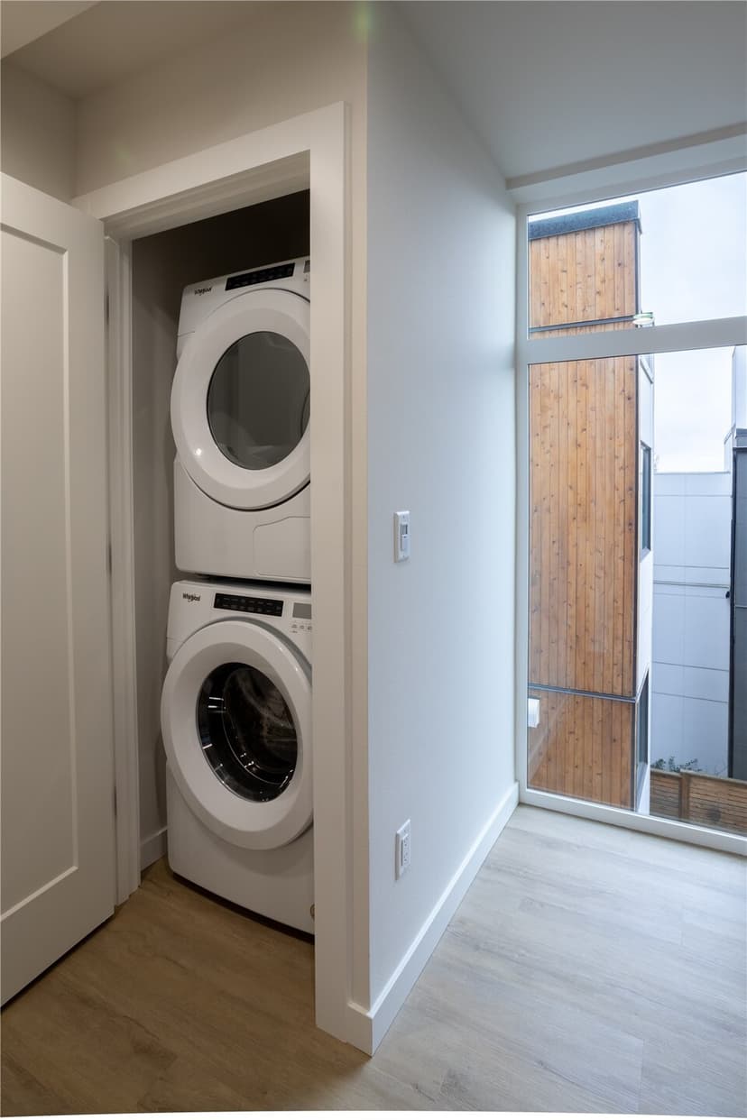 Property photo for 1122 13th Avenue #A, Seattle photo 18