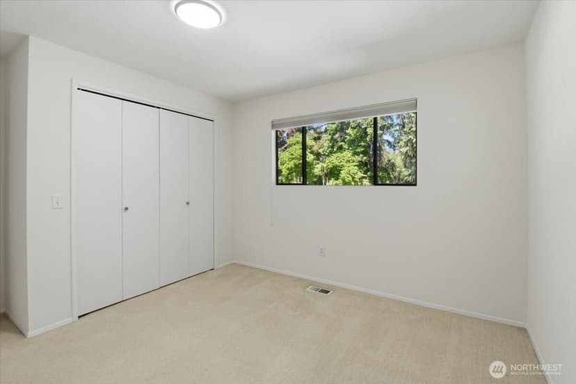 Property photo for 17816 NE 12th Street, Bellevue photo 22