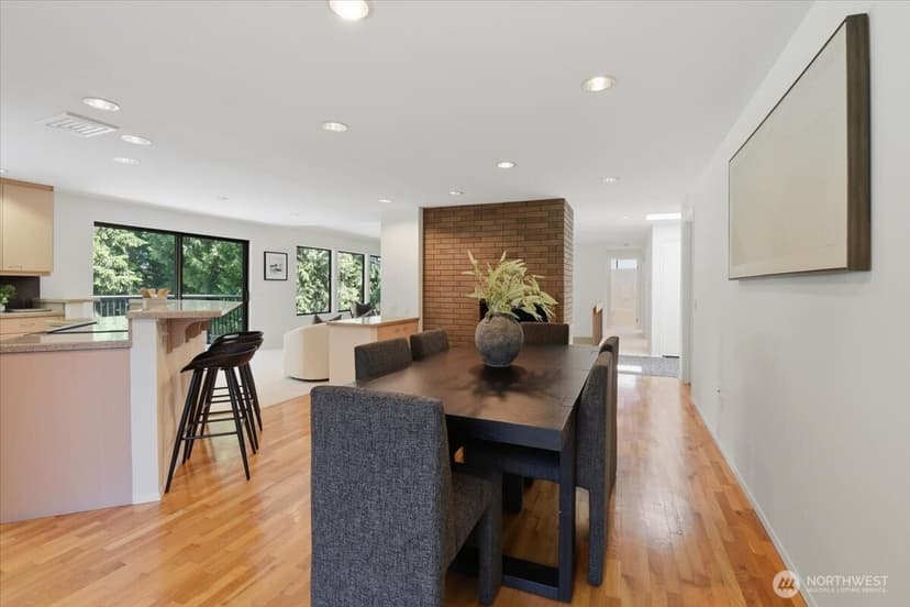 Property photo for 17816 NE 12th Street, Bellevue photo 10