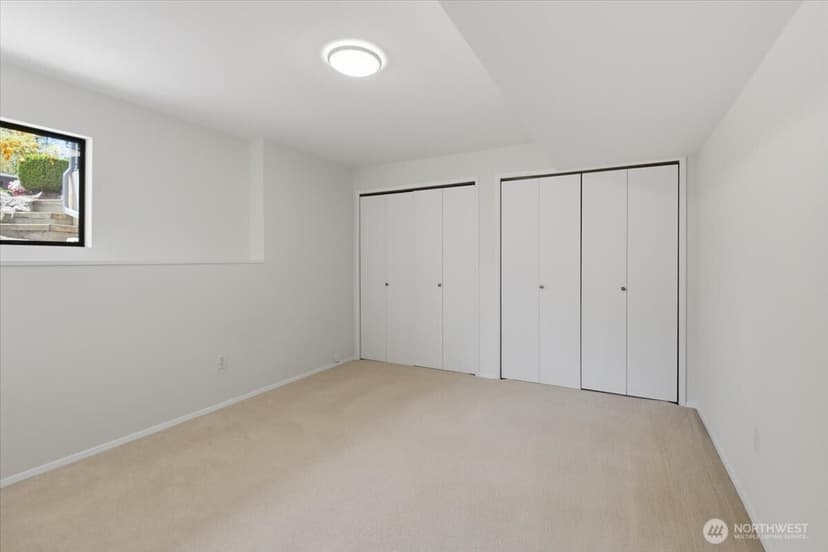 Property photo for 17816 NE 12th Street, Bellevue photo 18