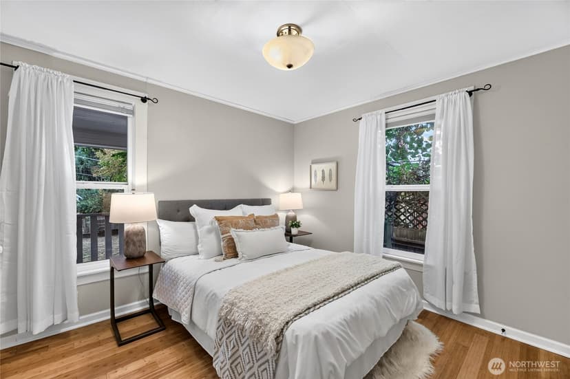 Property photo for 2732 NE 54th Street, Seattle photo 15