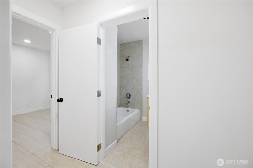 Property photo for 12243 16th Avenue S, Seattle photo 20