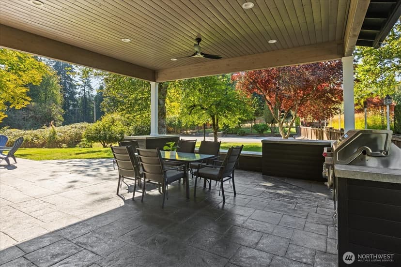 Property photo for 18607 165th Avenue NE, Woodinville photo 15
